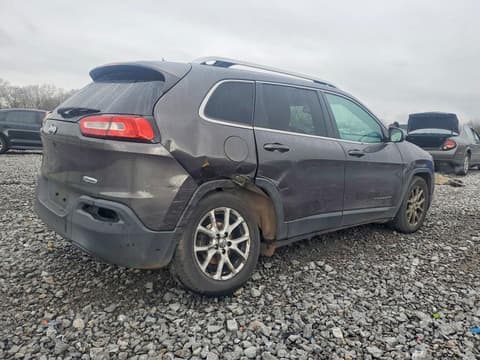 2017 Jeep Cherokee, VIN 1C4PJLCB3HW585921. Фото 3 з 6 з аукціону Copart. Каталог авто зі США OpenDataCar.