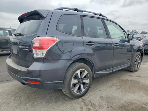 2017 Subaru Forester, VIN JF2SJAEC2HH804331. Фото 3 з 6 з аукціону Copart. Каталог авто зі США OpenDataCar.