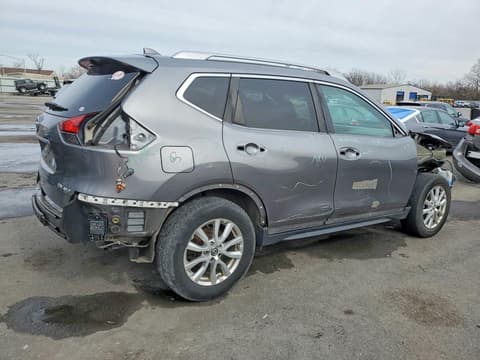 2017 Nissan Rogue, VIN 5N1AT2MV1HC845572. Фото 3 з 6 з аукціону Copart. Каталог авто зі США OpenDataCar.