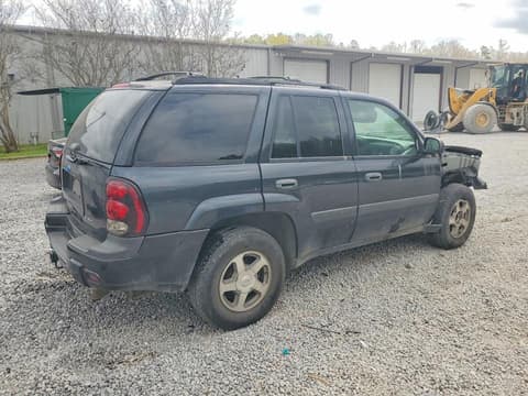 2005 Chevrolet Trailblazer, VIN 1GNDS13SX52283105. Zdjęcie 3 z 6 z aukcji Copart. Katalog aut z USA OpenDataCar.