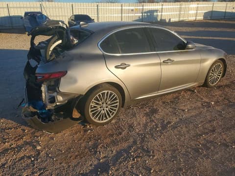 2018 Alfa romeo Giulia, VIN ZARFAECN4J7565376. Фото 3 з 6 з аукціону Copart. Каталог авто зі США OpenDataCar.