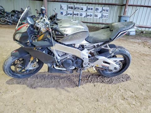 2016 Aprilia TUONO V4, VIN ZD4TYU009GS000014. Фото 3 з 6 з аукціону Copart. Каталог авто зі США OpenDataCar.