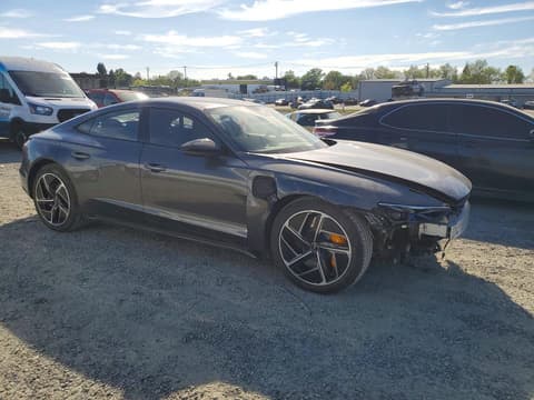 2024 Audi RS e-tron GT, VIN WAUBHBFW1R7900657. Фото 4 из 6 с аукциона Copart. Каталог авто из США OpenDataCar.