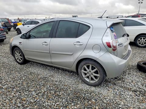 2012 Toyota Prius C, VIN JTDKDTB3XC1011737. Фото 2 з 6 з аукціону Copart. Каталог авто зі США OpenDataCar.