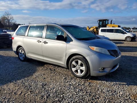 2017 Toyota Sienna, VIN 5TDZZ3DC8HS850048. Фото 4 з 6 з аукціону Copart. Каталог авто зі США OpenDataCar.