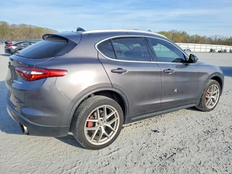 2019 Alfa romeo Stelvio, VIN ZASPAKBN5K7C31140. Фото 3 з 6 з аукціону Copart. Каталог авто зі США OpenDataCar.