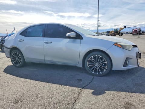 2015 Toyota Corolla, VIN 5YFBURHE5FP320804. Фото 4 з 6 з аукціону Copart. Каталог авто зі США OpenDataCar.