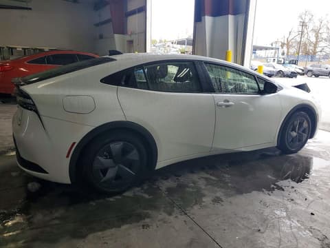 2026 Toyota Prius Plug-In, VIN JTDACACU0T3055972. Фото 3 з 6 з аукціону Copart. Каталог авто зі США OpenDataCar.