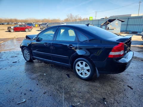 2004 Volvo S40, VIN YV1MS382942015457. Фото 2 из 6 с аукциона Copart. Каталог авто из США OpenDataCar.