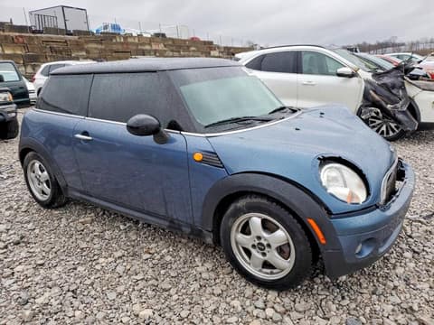2010 Mini Cooper, VIN WMWMF3C55ATU79232. Фото 4 з 6 з аукціону Copart. Каталог авто зі США OpenDataCar.