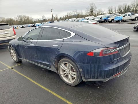 2013 Tesla Model S, VIN 5YJSA1CN8DFP06224. Zdjęcie 2 z 6 z aukcji Copart. Katalog aut z USA OpenDataCar.