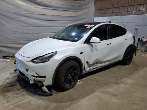 2022 Tesla Model Y, VIN 7SAYGDEE2NA011942. Фото 1 з 6 з аукціону Copart. Каталог авто зі США OpenDataCar.
