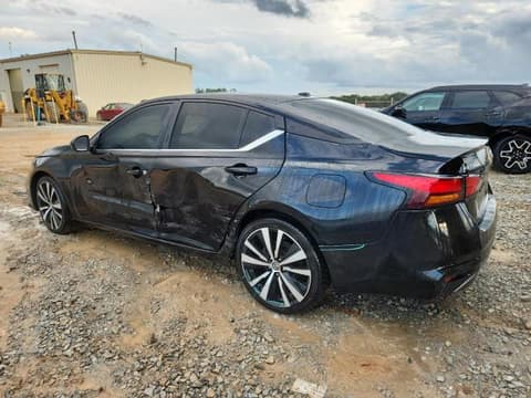 2021 Nissan Altima, VIN 1N4BL4CV4MN360109. Фото 2 з 6 з аукціону Copart. Каталог авто зі США OpenDataCar.