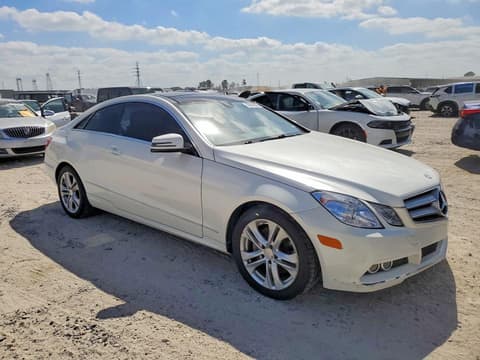 2011 Mercedes-benz E-Class, VIN WDDKJ5GB0BF080402. Фото 4 з 6 з аукціону Copart. Каталог авто зі США OpenDataCar.