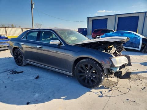 2019 Chrysler 300, VIN 2C3CCAEG5KH528653. Фото 4 з 6 з аукціону Copart. Каталог авто зі США OpenDataCar.