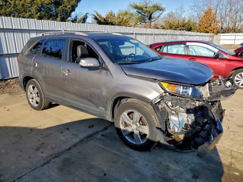 2013 Kia Sorento, VIN 5XYKUDA6XDG317758. Фото 4 з 6 з аукціону Copart. Каталог авто зі США OpenDataCar.