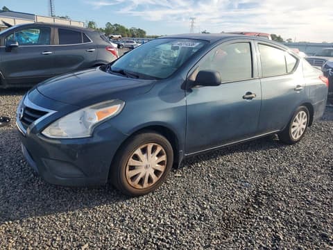 2015 Nissan Versa, VIN 3N1CN7AP9FL803942. Фото 1 з 6 з аукціону Copart. Каталог авто зі США OpenDataCar.