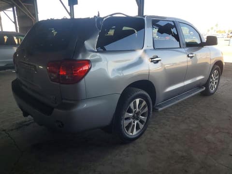 2010 Toyota Sequoia, VIN 5TDJW5G11AS038236. Фото 3 з 6 з аукціону Copart. Каталог авто зі США OpenDataCar.