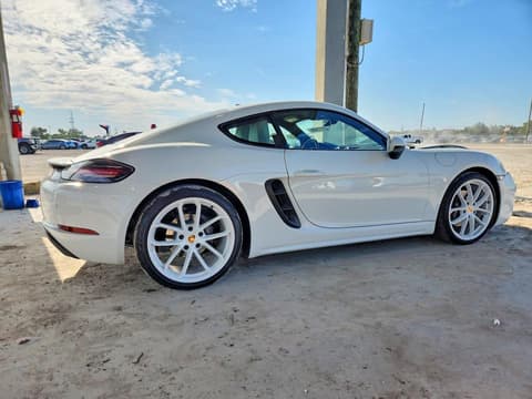 2024 Porsche Cayman, VIN WP0AA2A8XRK255015. Фото 3 з 6 з аукціону Copart. Каталог авто зі США OpenDataCar.