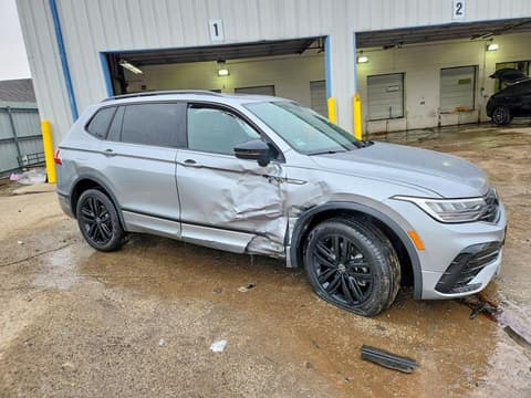 2022 Volkswagen Tiguan, VIN 3VV8B7AX8NM169061. Zdjęcie 4 z 6 z aukcji Copart. Katalog aut z USA OpenDataCar.