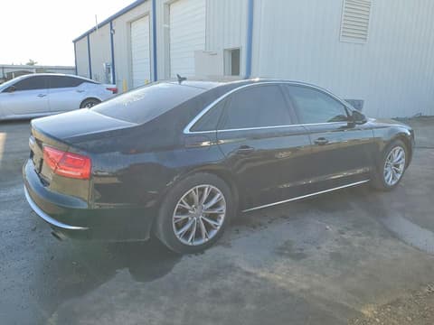 2011 Audi A8 Quattro, VIN WAUAVAFD7BN022716. Фото 3 з 6 з аукціону Copart. Каталог авто зі США OpenDataCar.