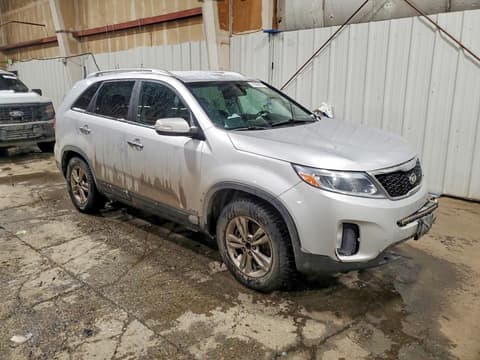 2015 Kia Sorento, VIN 5XYKTCA65FG582751. Фото 4 из 6 с аукциона Copart. Каталог авто из США OpenDataCar.