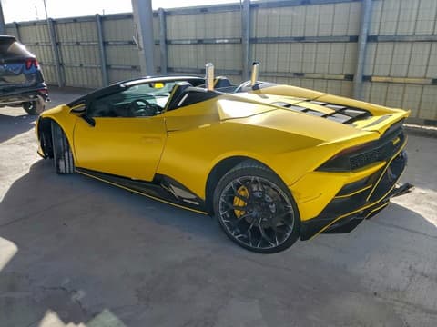 2022 Lamborghini Huracan, VIN ZHWUT5ZF7NLA18766. Photo 2 of 6 from Copart auction. OpenDataCar US salvage catalog.