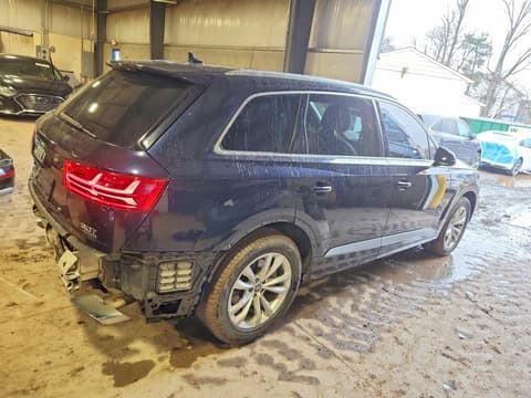 2017 Audi Q7, VIN WA1LAAF77HD047562. Фото 3 з 6 з аукціону Copart. Каталог авто зі США OpenDataCar.