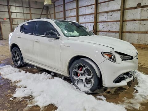 2023 Alfa romeo Stelvio, VIN ZASPAKBN5P7D55769. Фото 4 з 6 з аукціону Copart. Каталог авто зі США OpenDataCar.