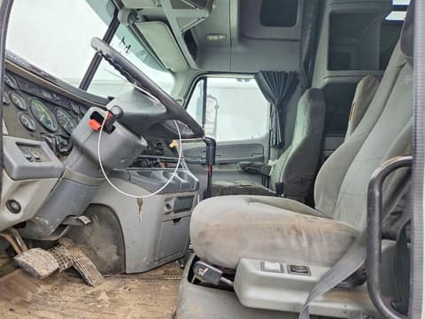 2010 Freightliner Columbia, VIN 1FVXA7CGXADAM1153. Photo 5 of 6 from Copart auction. OpenDataCar US salvage catalog.