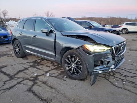 2019 Volvo XC60, VIN LYV102RL4KB247184. Фото 4 з 6 з аукціону Copart. Каталог авто зі США OpenDataCar.
