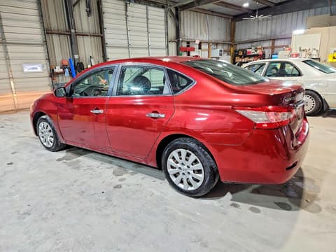 2015 Nissan Sentra, VIN 3N1AB7AP9FL664721. Фото 2 з 6 з аукціону Copart. Каталог авто зі США OpenDataCar.