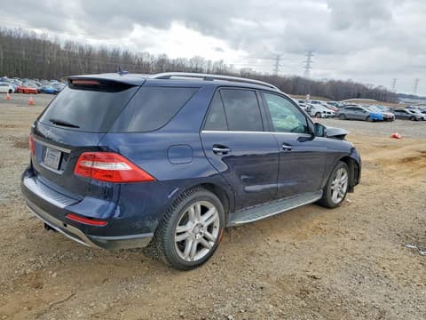 2015 Mercedes-benz ML-Class, VIN 4JGDA5JB8FA507142. Фото 3 з 6 з аукціону Copart. Каталог авто зі США OpenDataCar.
