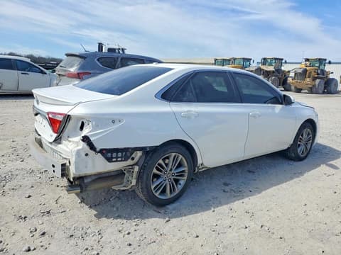 2015 Toyota Camry, VIN 4T1BF1FK4FU900287. Фото 3 з 6 з аукціону Copart. Каталог авто зі США OpenDataCar.