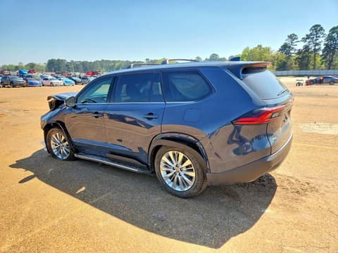 2025 Toyota Highlander, VIN 5TDAAAB53SS085402. Фото 2 з 6 з аукціону Copart. Каталог авто зі США OpenDataCar.