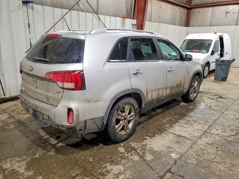 2015 Kia Sorento, VIN 5XYKTCA65FG582751. Фото 3 из 6 с аукциона Copart. Каталог авто из США OpenDataCar.