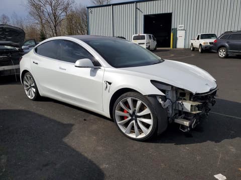 2018 Tesla Model 3, VIN 5YJ3E1EB7JF074484. Фото 4 з 6 з аукціону Copart. Каталог авто зі США OpenDataCar.