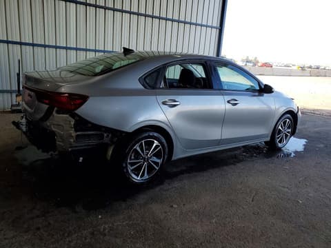 2024 Kia Forte, VIN 3KPF24AD6RE750200. Фото 3 з 6 з аукціону Copart. Каталог авто зі США OpenDataCar.