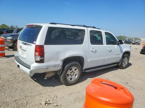 2014 Chevrolet Suburban, VIN 1GNSCJE04ER189390. Фото 3 з 6 з аукціону Copart. Каталог авто зі США OpenDataCar.