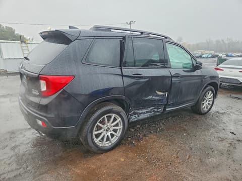 2021 Honda Passport, VIN 5FNYF8H05MB003486. Фото 3 з 6 з аукціону Copart. Каталог авто зі США OpenDataCar.