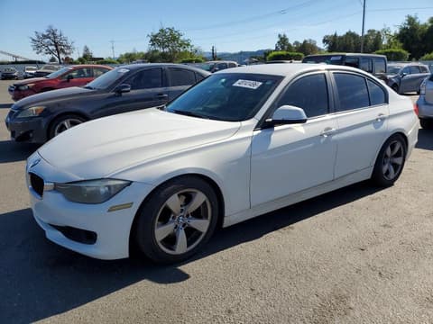 2013 Bmw 3 Series, VIN WBA3C1G56DNR48677. Zdjęcie 1 z 6 z aukcji Copart. Katalog aut z USA OpenDataCar.