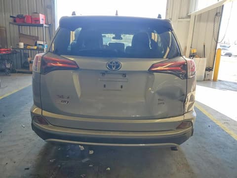 2018 Toyota RAV4, VIN JTMRJREV7JD236359. Фото 6 з 6 з аукціону Copart. Каталог авто зі США OpenDataCar.