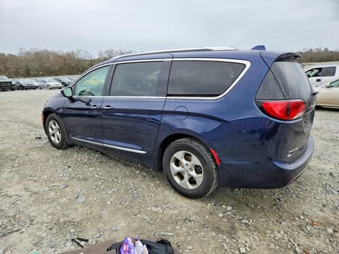 2017 Chrysler Pacifica, VIN 2C4RC1EG8HR515985. Фото 2 из 6 с аукциона Copart. Каталог авто из США OpenDataCar.