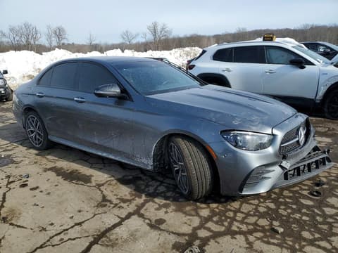 2022 Mercedes-benz E-Class, VIN W1KZF5KBXNB035924. Фото 4 з 6 з аукціону Copart. Каталог авто зі США OpenDataCar.