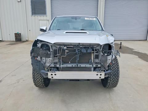 2018 Toyota 4Runner, VIN JTEBU5JR8J5559884. Фото 5 з 6 з аукціону Copart. Каталог авто зі США OpenDataCar.