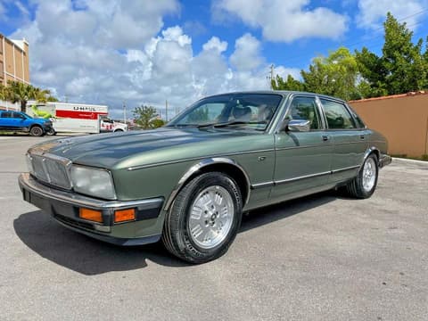 1994 Jaguar , VIN SAJKX1741RC695363. Zdjęcie 2 z 6 z aukcji Copart. Katalog aut z USA OpenDataCar.