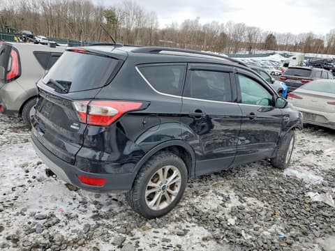 2017 Ford Escape, VIN 1FMCU9GD5HUE03907. Фото 3 з 6 з аукціону Copart. Каталог авто зі США OpenDataCar.