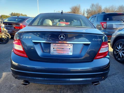 2011 Mercedes-benz C-Class, VIN WDDGF8BB4BR142933. Фото 6 з 6 з аукціону Copart. Каталог авто зі США OpenDataCar.