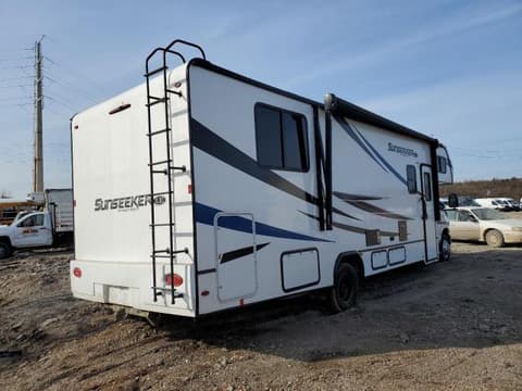 2022 Ford E-450, VIN 1FDXE4FN8MDC37615. Фото 4 з 6 з аукціону Copart. Каталог авто зі США OpenDataCar.