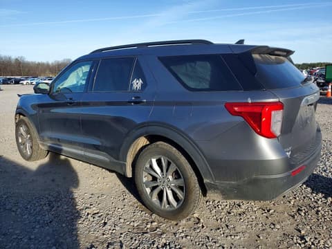 2021 Ford Explorer, VIN 1FMSK8DH2MGB09893. Фото 2 з 6 з аукціону Copart. Каталог авто зі США OpenDataCar.